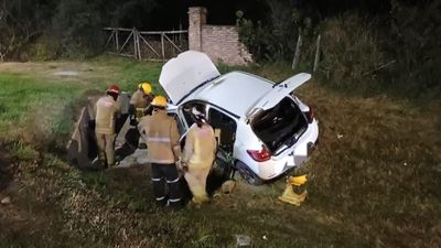 Bomberos de Mendiolaza en accidente sobre E53